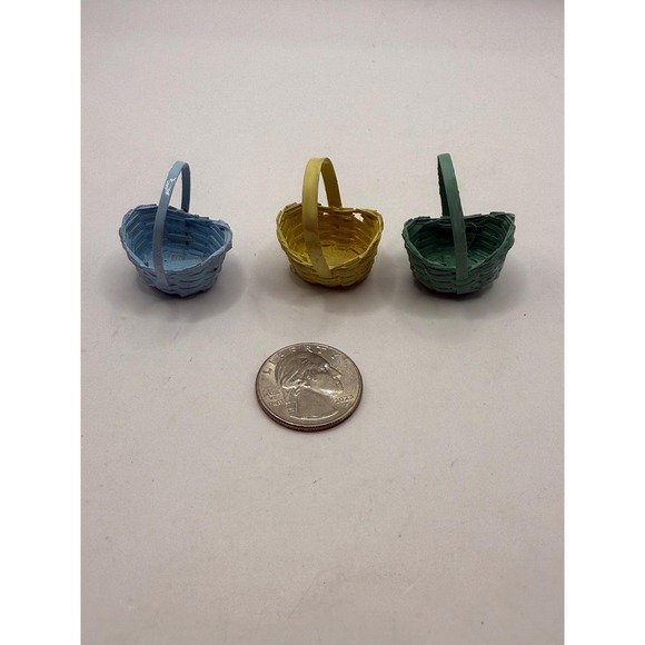 Miniature Dollhouse Baskets Set of 3 Pastel Colors Blue Yellow Green - Picture 2 of 6